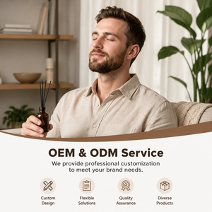 Gel de Ducha con Feromonas de Sándalo OEM/ODM, Hidratante Suave, Espumoso, con Aroma Amaderado de Larga Duración para Hombres, 300 ml - Product Image 4