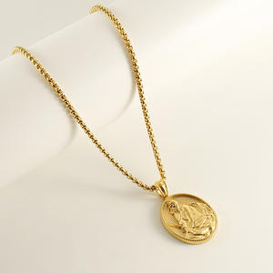 ヨーロッパとアメリカのパーソナリティメンズゴッドファーザーフィギュアペンダントネックレス18Kゴールドチタンスチールヴィンテージヒップホップネックレス - Product Image 4