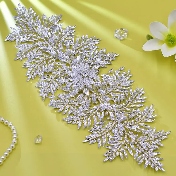 Luxury Handmade Bridal Crystal Diy 3D Floral Applique Clothing Accessories 3D Flower Patch For Wedding Dress