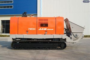 Pompe à béton sur chenilles à moteur diesel JIUHE Construction - Product Image 6