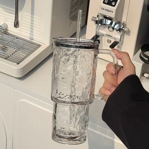 كوب زجاجي بسعة كبيرة مع مقبض وقش تصميم عصري للفتيات للقهوة في المكتب والماء مع غطاء للحفلات - Product Image 3