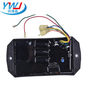 GTDK AVR15-1 ตัวควบคุมแรงดันไฟฟ้าอัตโนมัติ 3 หัว 8 สาย 15 กิโลวัตต์ แบบเฟสเดียว 220 โวลต์ บอร์ดควบคุมแรงดันไฟฟ้ากระแสสลับแบบมีแปรงถ่าน - Product Image 2