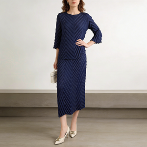 Ensemble deux pièces plissé élégant <span class=keywords><strong>et</strong></span> formel Miyake 2026, nouvelle collection été, couleur unie, <span class=keywords><strong>haut</strong></span> à manches trois-quarts <span class=keywords><strong>et</strong></span> <span class=keywords><strong>jupe</strong></span> longue pour femme - Product Image 5