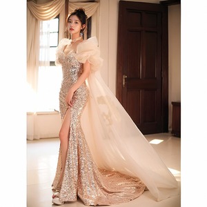 ชุดราตรีหรูหราดีไซน์ใหม่ประดับเลื่อมหางปลาสีแชมเปญทอง - Product Image 4