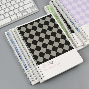 Taccuino <span class=keywords><strong>a</strong></span> <span class=keywords><strong>spirale</strong></span> con coperchio <span class=keywords><strong>a</strong></span> scacchi per ufficio estetico minimalista per uso quotidiano - Product Image 4