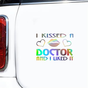 Ho baciato un dottore e mi piace adesivo per auto decalcomania in vinile Car Truck Bumper Window Laptop Sticker Decor Gift Die Cut decalcomanie Glass - Product Image 3