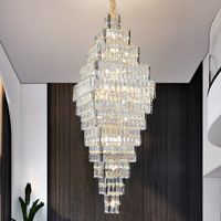 Long escalier moderne suspendu lustre lumière grand cristal suspension villa hall luminaire personnaliser fournisseur