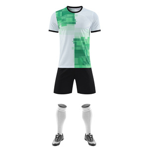 ชุดเสื้อฟุตบอลแขนสั้นสำหรับผู้ชาย ลายพิมพ์สปอร์ต ผ้าซาตินโพลีเอสเตอร์ 100% ระบายอากาศ แห้งเร็ว เหมาะสำหรับการฝึกซ้อมกีฬา - Product Image 2