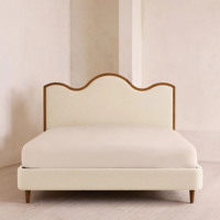 Lit plateforme en lin crème français, taille King, avec tête de lit festonnée et bordure en bois, pieds effilés, cadre de lit pour chambre à coucher, maison ou villa