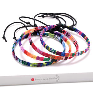 Bracelet en tissu tissé à la main de style ethnique multicolore, bracelet en coton et lin pour le festival des bateaux-dragons, accessoire cadeau - Product Image 1