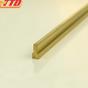 Bords modernes de haute qualité de plancher en métal d'équilibre du laiton T5 et applications décoratives avec une finition sans couture et luxueuse! - Product Image 1