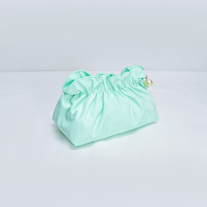 Tirette <span class=keywords><strong>de</strong></span> fermeture éclair portable avec pochettes <span class=keywords><strong>de</strong></span> rangement à fermeture éclair, sacs cosmétiques en forme <span class=keywords><strong>de</strong></span> nuage pour femmes, filles, dames, trousses <span class=keywords><strong>de</strong></span> <span class=keywords><strong>toilette</strong></span> plissées à volants, sacs <span class=keywords><strong>de</strong></span> maquillage - Product Image 4