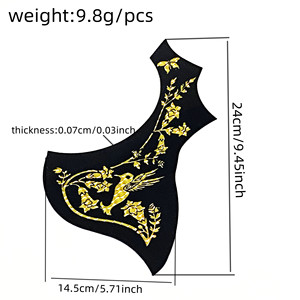 Battipenna per Chitarra Acustica Folk con Motivo Laser Colibrì Floreale Nero e Oro, Protezione Antigraffio per Chitarre da 40-41 Pollici - Product Image 2