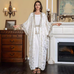 013 Robe une pièce pour femmes musulmanes du Moyen-Orient Robe d'été dorée Abaya - Product Image 1