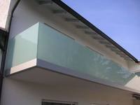 Rampe en verre à montage en surface avec profilé en U, balustrade sans cadre pour escalier et balcon