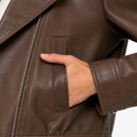 Blouson moto court en similicuir pour femme, certifié BSCI par une usine avec 17 ans d'expérience, col à revers, fermeture éclair asymétrique, vêtement d'extérieur