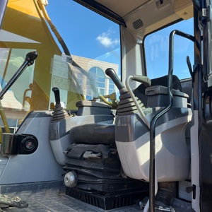 Excavadora de cadenas Caterpillar 320CL usada de 20 toneladas, modelo 2022, pocas horas de trabajo, motor original con bomba de caja de cambios y cojinete. - Product Image 2
