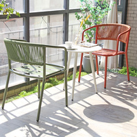 Mobilier moderne et unique de salle à manger en rotin pour café en plein air hôtel restaurant Mobilier de jardin en plein air Ensemble table chaises