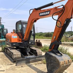รถขุดขนาดเล็ก Doosan DX60-9C 6 ตัน มือสอง คุณภาพดี ราคาประหยัด เครื่องยนต์ Yanmar เกียร์ ปั๊ม พร้อมขาย มีสินค้าในสต็อก ได้รับการรับรองมาตรฐาน CE และ EPA - Product Image 4