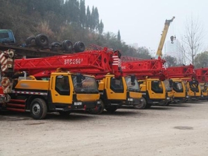 ऊर्जा की बचत 25t ट्रक माउंटेड क्रेन स्c250t4 रिमोट कंट्रोल और सुरक्षा लोड क्षण संकेतक के साथ - Product Image 4
