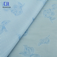 Tissu popeline rayé horizontal OEKO-TEX 100 respirant 35% polyester 35% coton 30% lyocell pour vêtements féminins, chemises, robes