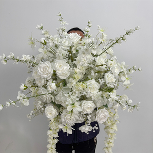 Arreglo de centro de mesa con bolas de flores artificiales en oferta, bolas de rosas de seda para decoración de bodas - Product Image 3