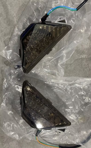 ไฟเลี้ยวหน้าอะลูมิเนียม12V 3W น้ำหนักเบาสำหรับ Kawasaki Ninja 250/300ไฟเลี้ยวรถจักรยานยนต์ - Product Image 2