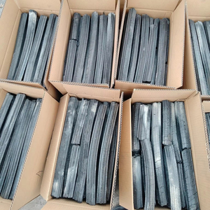 ถ่านไม้ขี้เลื่อยราคาโรงงาน ไม่มีกลิ่น เถ้าต่ำ ความร้อนคงเหลือสูง ใช้สำหรับบาร์บีคิว คุณภาพส่งออกแท้จากเวียดนาม - Product Image 1