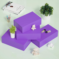 Boîte cadeau rigide en carton recyclable, grand format, violette, magnétique, pliable, design personnalisé, luxe, pour cosmétiques et soins de la peau.