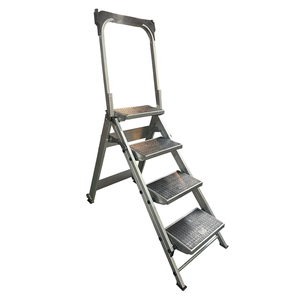 <span class=keywords><strong>Escabeau</strong></span> pliant portable à <span class=keywords><strong>4</strong></span> <span class=keywords><strong>marches</strong></span> avec mains courantes, échelle robuste en <span class=keywords><strong>aluminium</strong></span> antidérapante pour la maison, la cuisine, le camping-car et le travail - Product Image 2