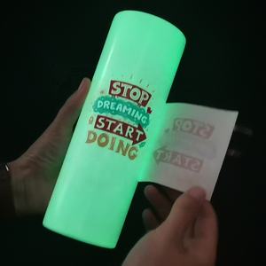 Tazas con tapa <span class=keywords><strong>para</strong></span> sublimación, vaso aislado luminoso en la oscuridad, venta al por mayor, 2022 - Product Image 1