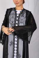 Ensemble Abaya de Luxe en Dentelle Noire et Mousseline Premium, Kimono Ouvert avec Robe Intérieure, Idéal pour Occasions Spéciales