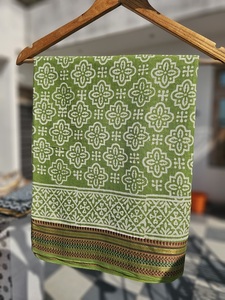 ผ้าซิ่นพิมพ์ลายบล็อกไม้ทำมือ ผ้าฝ้าย 100% ลายใบไม้ ผ้าพันคอ ผ้าปาเรโอ ชุดชายหาดผู้หญิงสุดหรู คอลเลคชั่นขายส่ง - Product Image 3