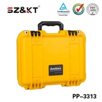 Étui rigide de protection en plastique de bonne qualité, étanche IP67, résistant aux chocs IK10, pour le rangement de la manette PS5 avec mousse personnalisée et logo.