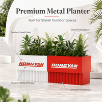 Conteneur à fleurs personnalisé avec logo, rouge et blanc, en métal côtelé, écologique, durable, léger et résistant à l'eau, pour l'entrée des magasins de détail