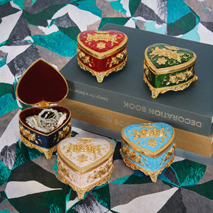 Boîte à bijoux de luxe simple et élégante de style européen et coréen, boîte à bijoux en forme de rose, coffret cadeau en métal pour princesse, boîte de rangement en velours pour bijoux - Product Image 3