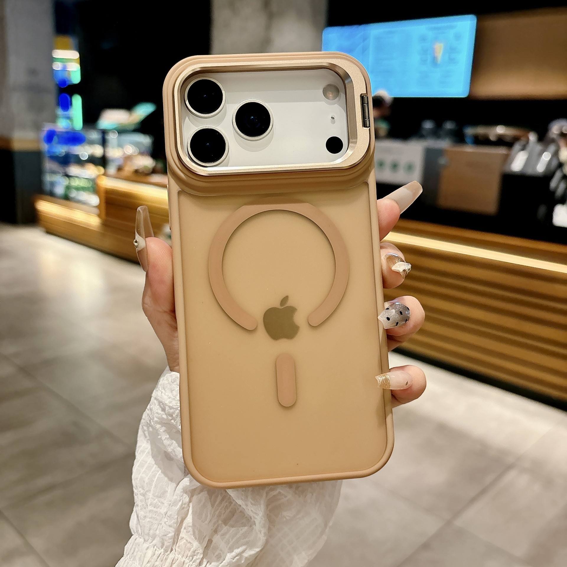 สีน้ำตาล