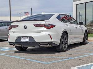 รถยนต์ TLX 4 ประตู ซีดาน ขับเคลื่อนล้อหน้า สภาพดี ใช้งานน้อย เบาะหนัง ล้อแม็กซ์ ระบบควบคุมความเร็วอัตโนมัติ พร้อมขาย - Product Image 3