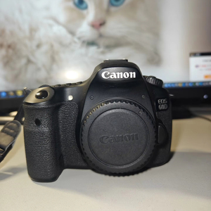 <span class=keywords><strong>Appareil</strong></span> <span class=keywords><strong>photo</strong></span> reflex numérique d'occasion en bon état pour 60D, capteur CMOS 18MP, Full HD, avec carte SD, idéal pour la photographie débutante - Product Image 1