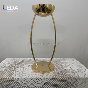 Support à fleurs LEDA en métal doré, grand vase de sol, support pour pot de fleurs, centre de table pour mariage, allée de cérémonie, événement, fête, lieu de réception, maison, table - Product Image 2