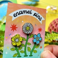 Hadiah Pribadi Pin Kerah Kustom Logam Paduan Seng Die Casting Pin Enamel Keras