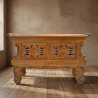 Buffet traditionnel avec détails sculptés en bois de teck massif de Bali, Indonésie, couleur brun naturel