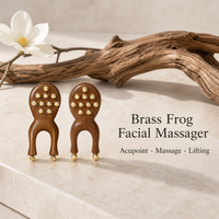 Masseur facial en laiton et bois de santal doré naturel, outil de Gua Sha pour le lifting du visage et le soin des yeux, vente en gros d'usine OEM ODM
