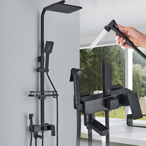Vendita calda moderna a parete <span class=keywords><strong>nero</strong></span> 4 modalità doccia a pioggia per rubinetto in ottone <span class=keywords><strong>bagno</strong></span> miscelatore sistema doccia a pioggia - Product Image 1