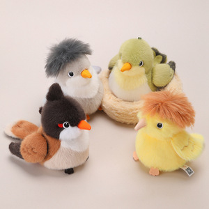 Simpatico <span class=keywords><strong>Uccellino</strong></span> Peluche Magnetico da Spalla, Giocattolo Personalizzato a Forma di Canarino Realistico e Soffice, Dimensioni Palmare, con Peso e Riempimento in Pellet - Product Image 4