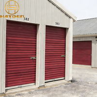Porte de garage à enroulement en acier durable en promotion – Composants pré-assemblés pour volet roulant, installation facile, porte portable pour mini-unité de stockage.