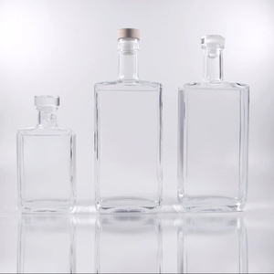 Bouteille en verre personnalisée moderne pour boissons alcoolisées, conteneur de 200 ml, bouteille de vin carrée empilable pour la <span class=keywords><strong>vodka</strong></span> - Product Image 1
