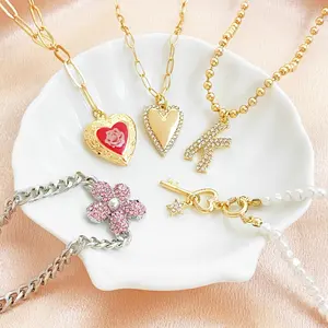 Custom logo pendant necklace women pearl heart enamel letter gold silver locket necklace manufacturer