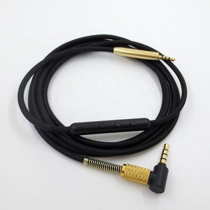 Câble audio de remplacement de 1.5m pour <span class=keywords><strong>Bose</strong></span> 700 QC35 <span class=keywords><strong>QC25</strong></span> 3.5mm 2.5mm Câble auxiliaire mâle Contrôle du volume du microphone Fil plaqué or - Product Image 4