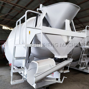 Bétonnière de 10 m³ pour le mélange du ciment, directement de l'usine - Product Image 6